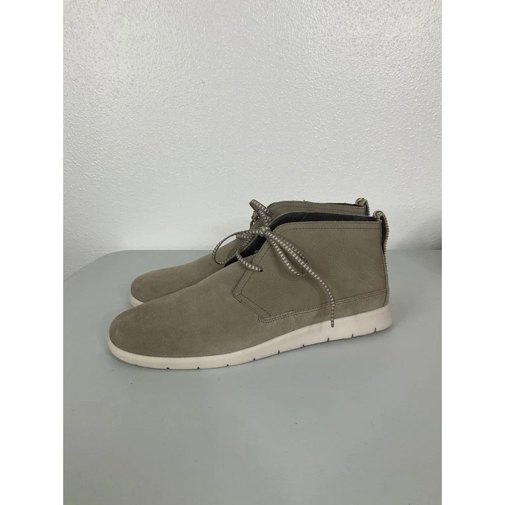 UGG pismo chukka